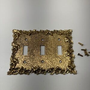 Vtg. Charm N Style 303 Brass Tone Floral 3Toggle Switch Wall Plate Metal Floral